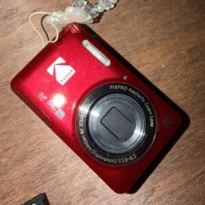 Kodak PIXPRO FZ55 16 MP Digital Camera